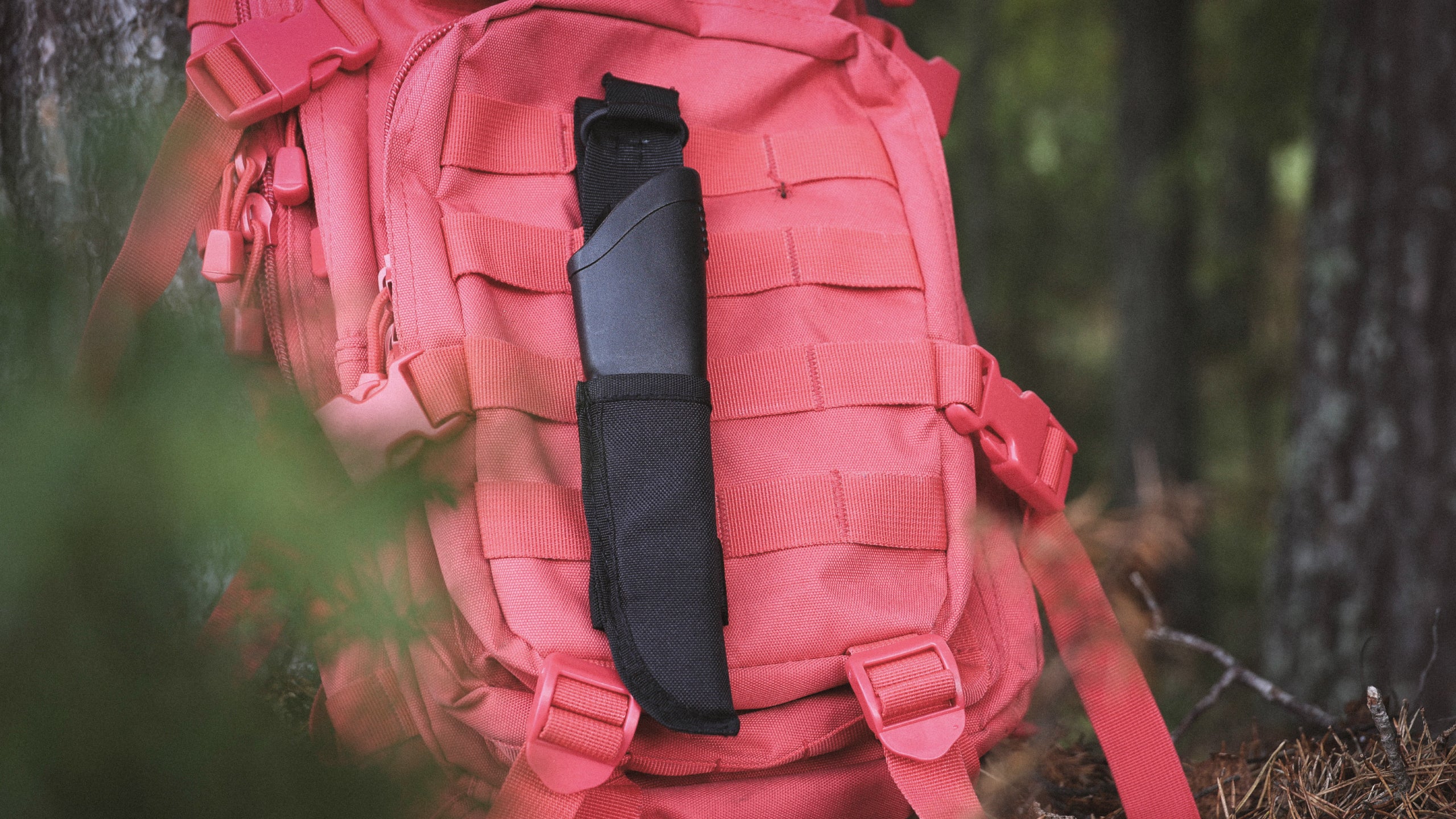 Bushcraft_Expert_Case_Lifestyle_b2bab0dd-10d8-417b-a897-3de8f86949d8.jpg