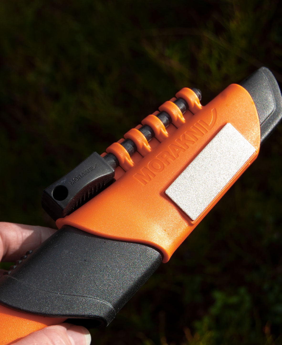 Bushcraft_Survival_S_Hi-Vis_Orange_Page.jpg