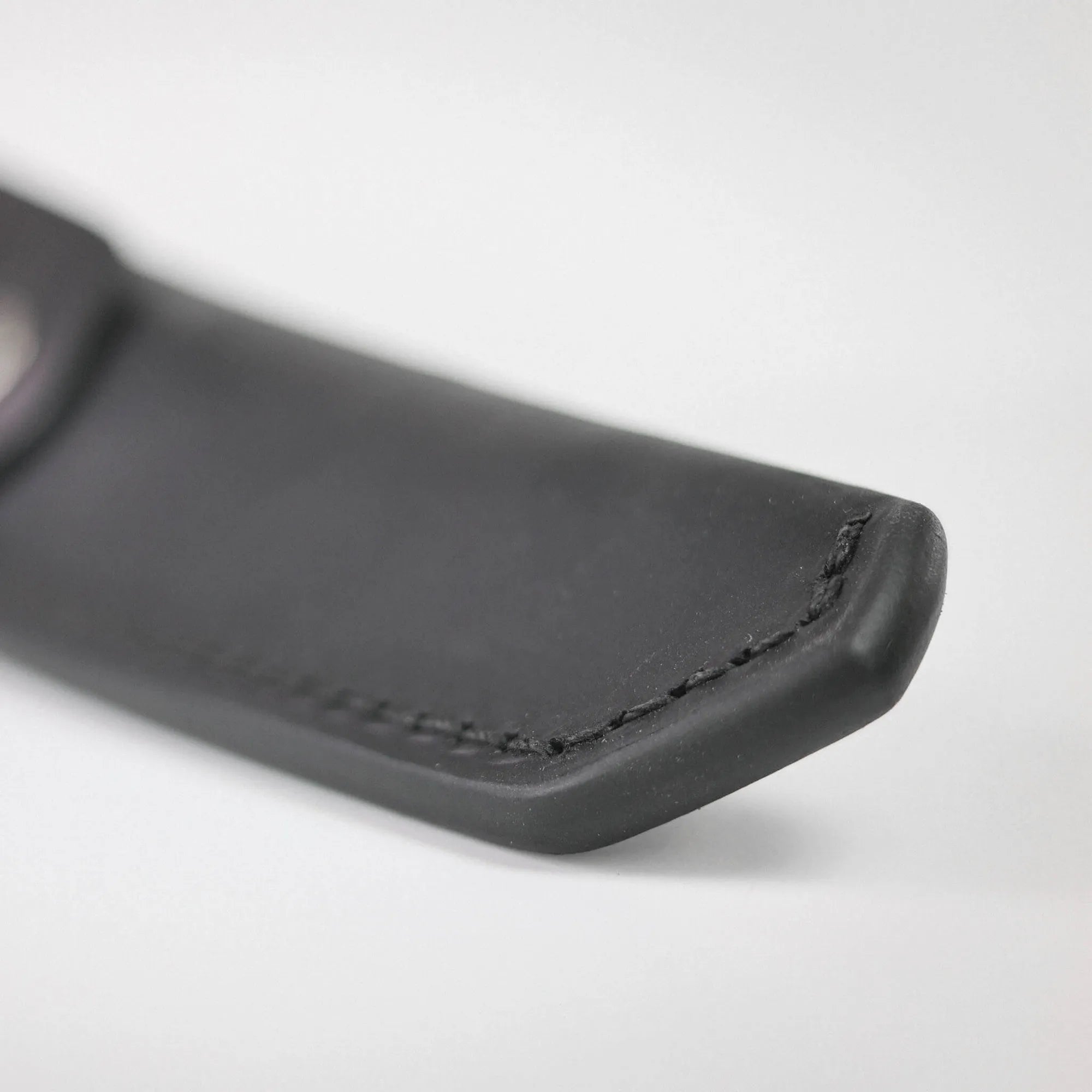 Garberg_Leather_Sheath_Closeup3