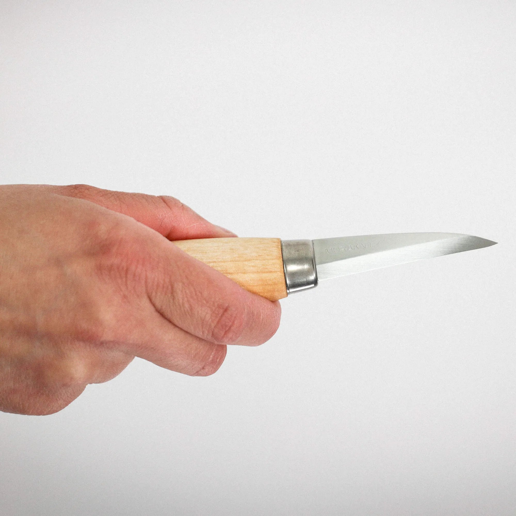 Slöjdkniv_122_LC_Knife_Hand