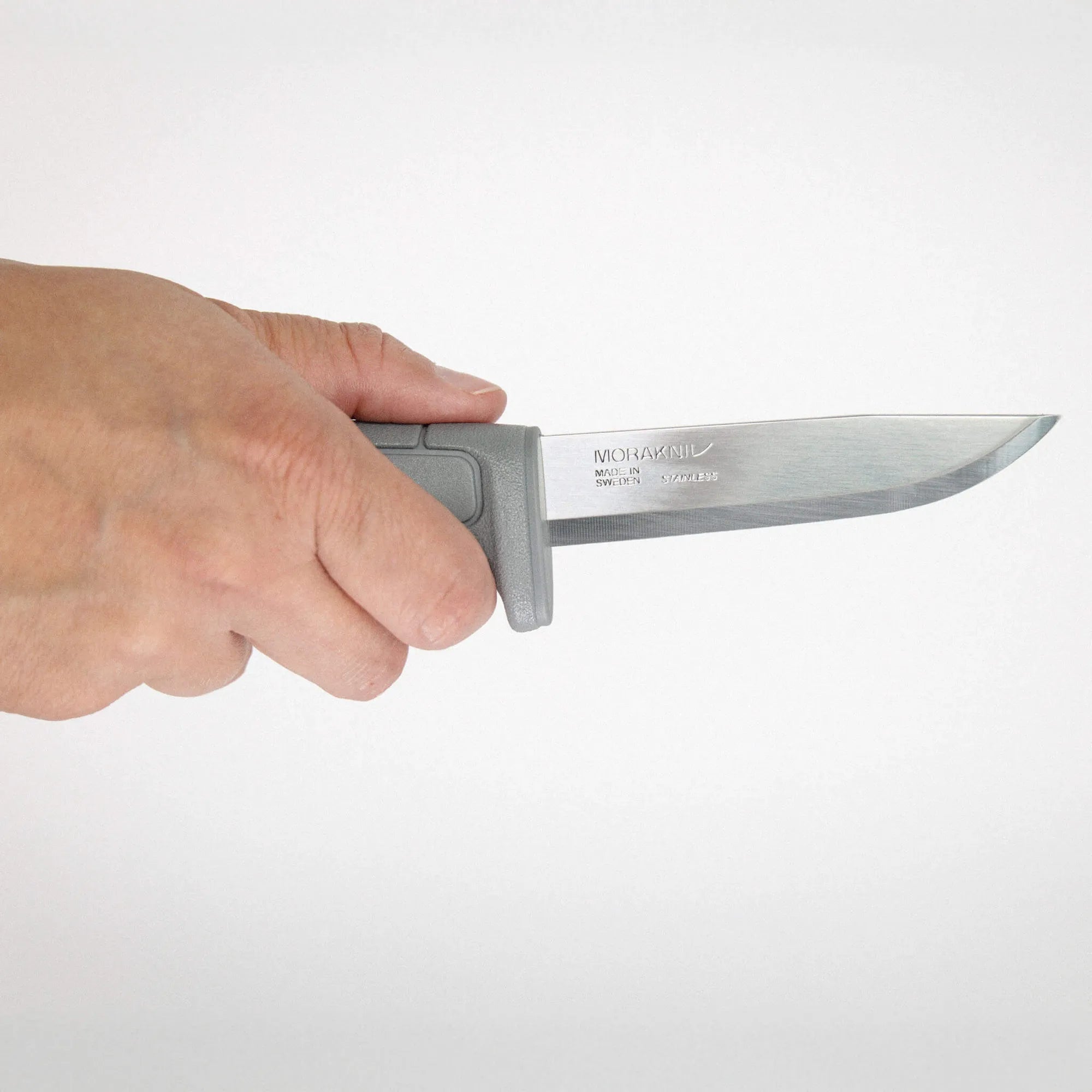 Basic_546_SE_Knife_Hand
