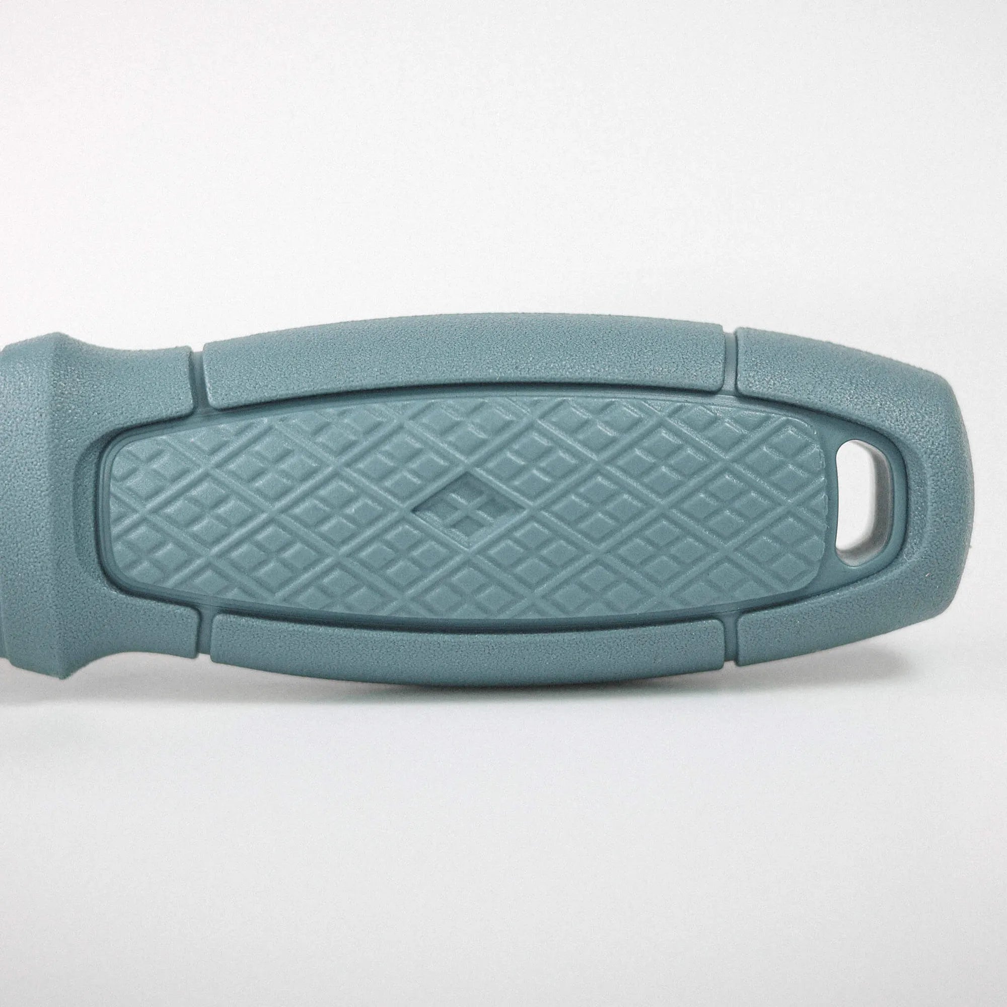 Eldris_LD_Dusty_Blue_Handle_Closeup