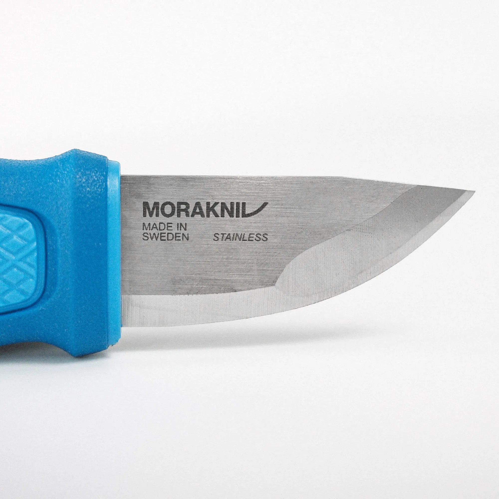 Eldris_S_Blue_Knife_Blade
