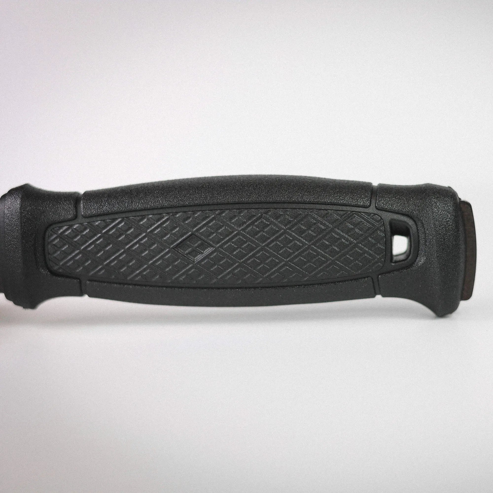 Garberg_BB_Black_Handle_Closeup