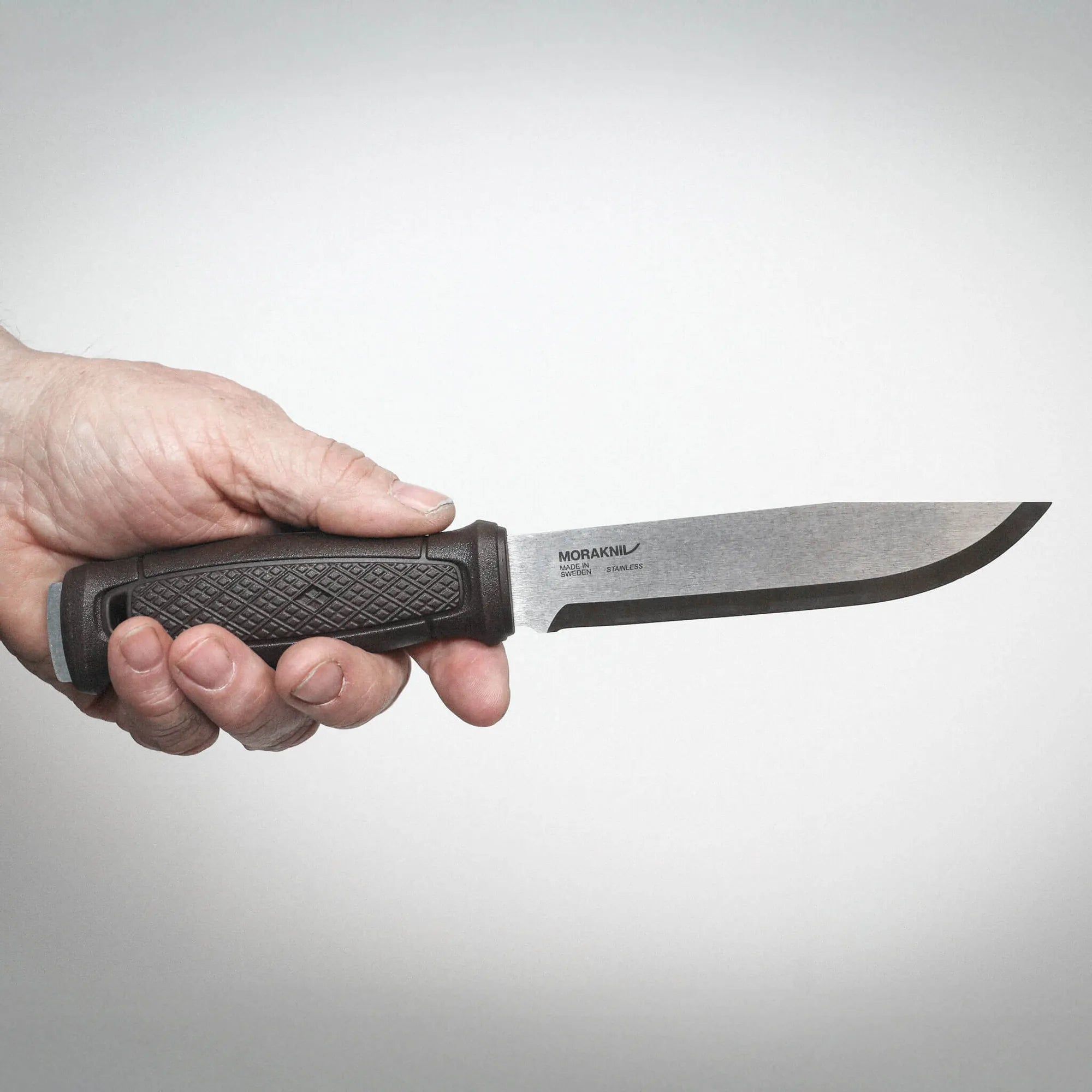 Garberg_Grand_S_Knife_Hand