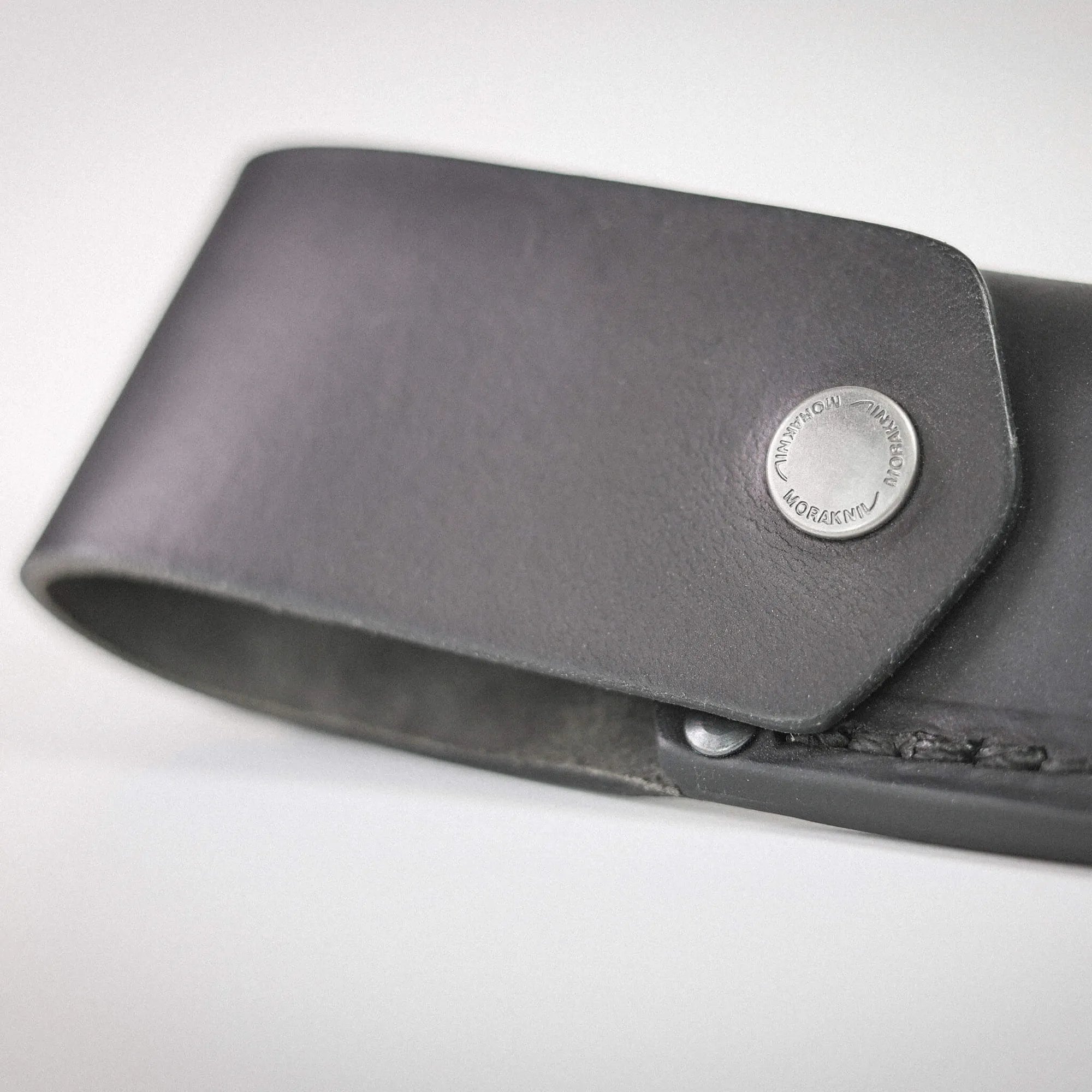 Garberg_Leather_Sheath_Closeup