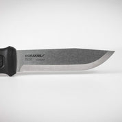 Garberg_S_Black_Knife_Blade
