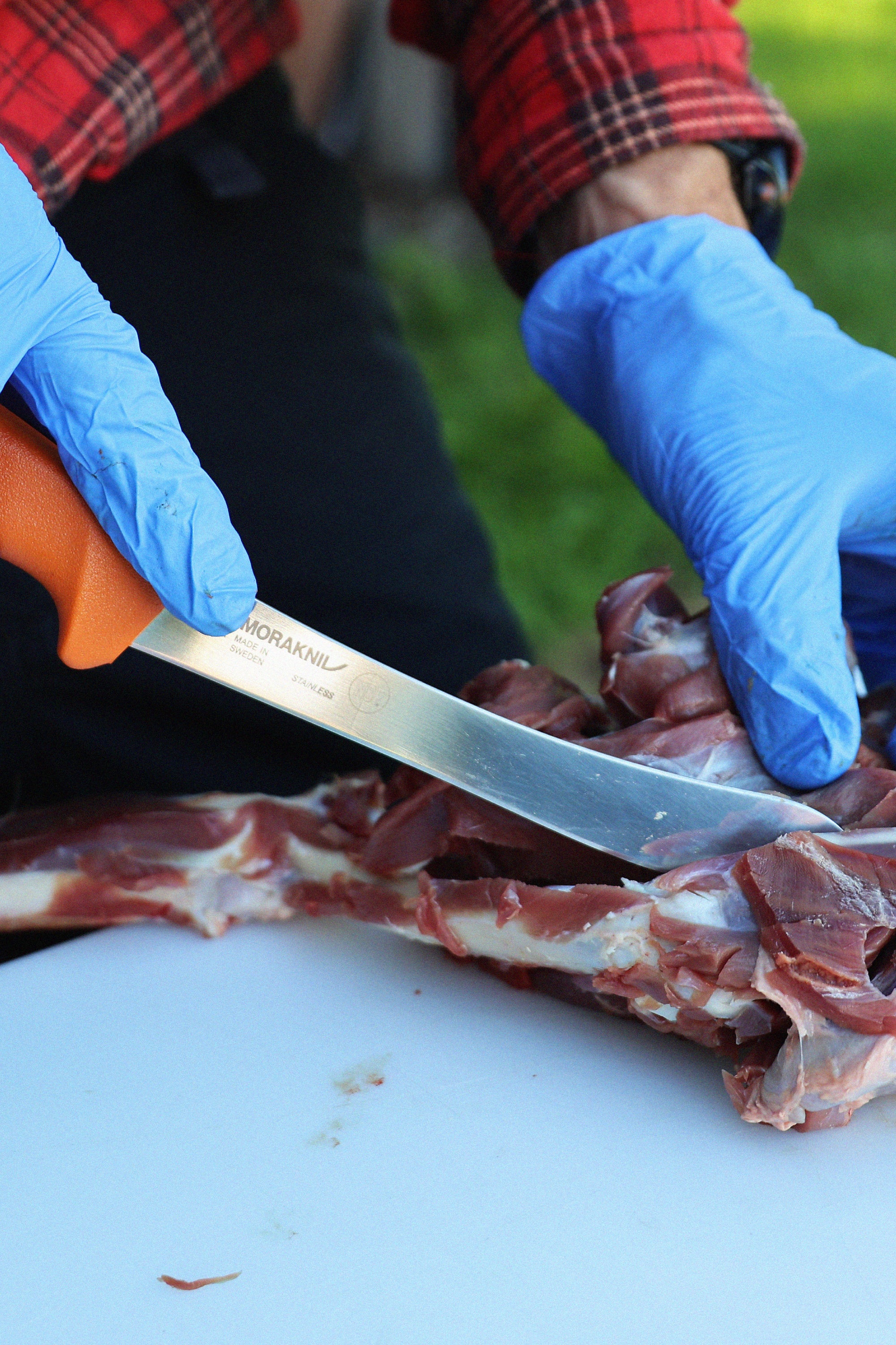 Hunting_Butcher_Knife_Lifestyle_2_3.jpg