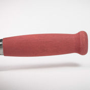 Scout_39_Safe_Lingonberry_Handle_Closeup