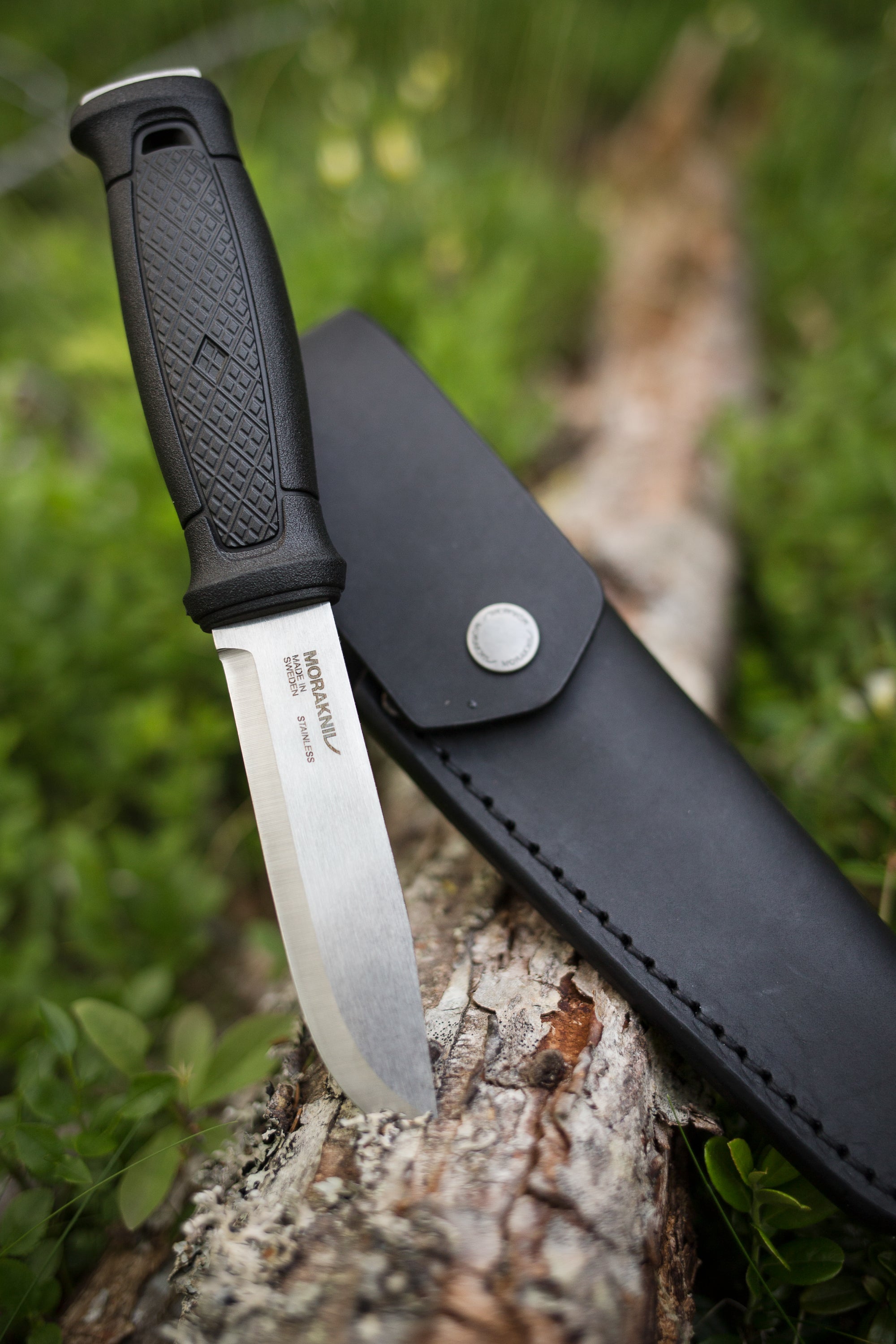 Garberg_S_Leather_Sheath_Lifestyle_2_3.jpg